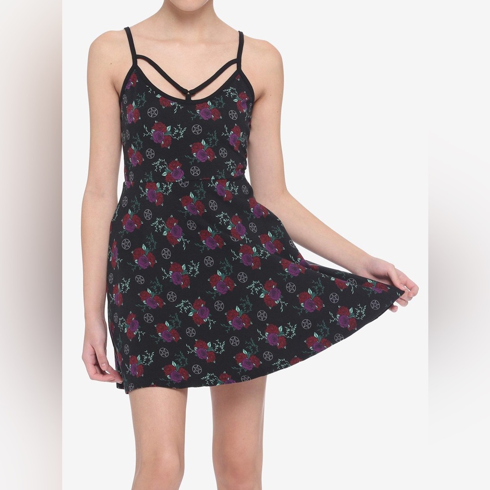 5/$25 Hot Topic Roses & Pentagram Strappy Dress